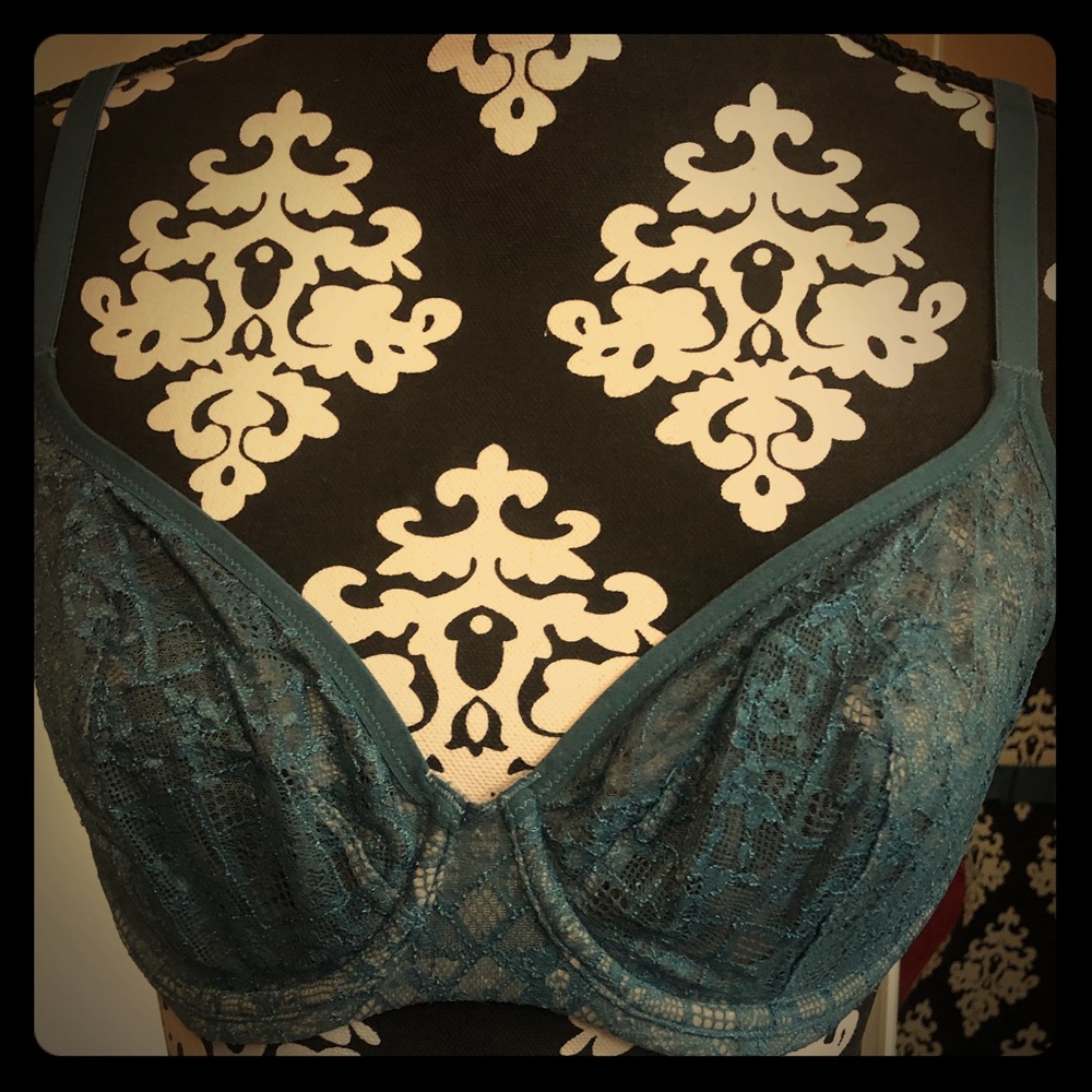 Victoria’s Secret bra